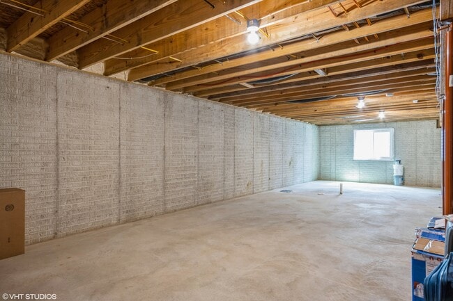 Building Photo - 3802 Slate Dr