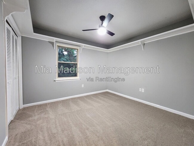Building Photo - 1531 Marcy Cir