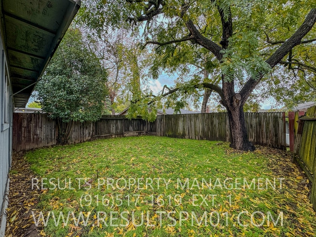 Building Photo - Cozy Citrus Heights Duplex