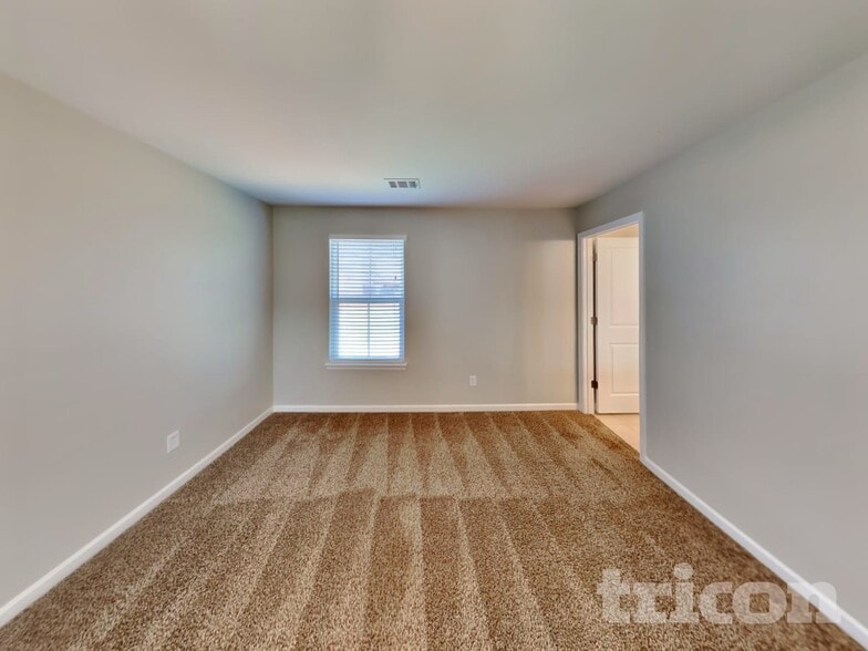 Building Photo - 2904 Cherry Point Ln