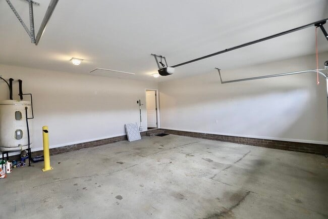 Building Photo - 4415 Patriot Pkwy