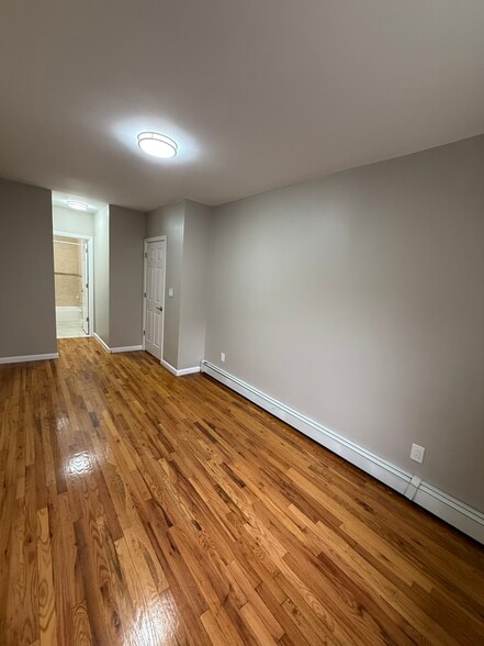 Building Photo - 315 E 163rd St