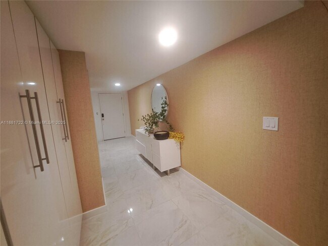 Building Photo - 468 Golden Isles Dr