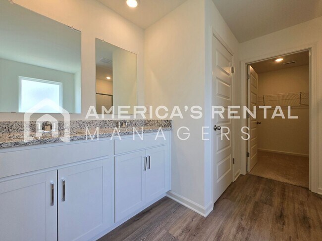 Building Photo - Spacious Home for Rent in Calera, AL!