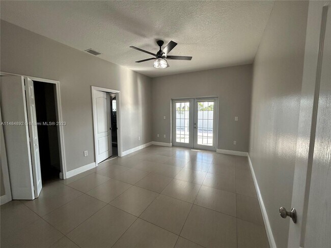 Building Photo - 16124 SW 55th Terrace