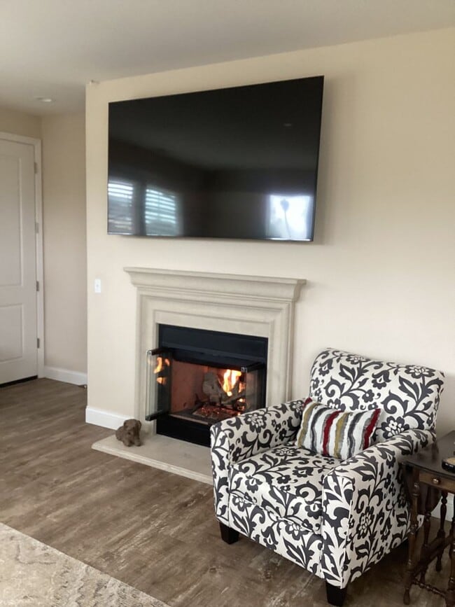 Building Photo - Beautiful Single Story Home in Old Orcutt's Stone Gate Development with easy access to VSFB