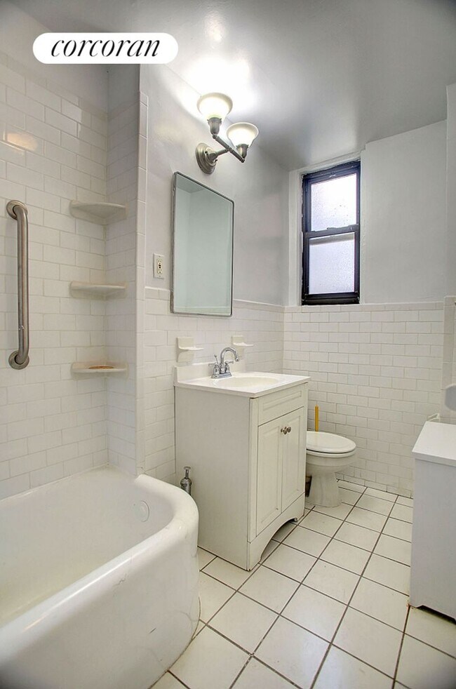 Building Photo - 315 W 102nd St