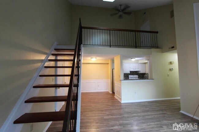 Building Photo - 1618 Aspen Dr