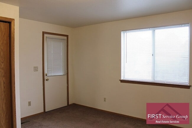 Building Photo - 4325 W Camas St