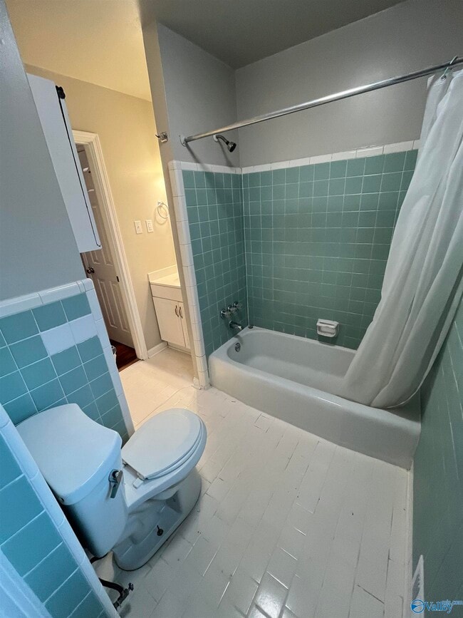 Building Photo - 4708 Dahlia Dr NW