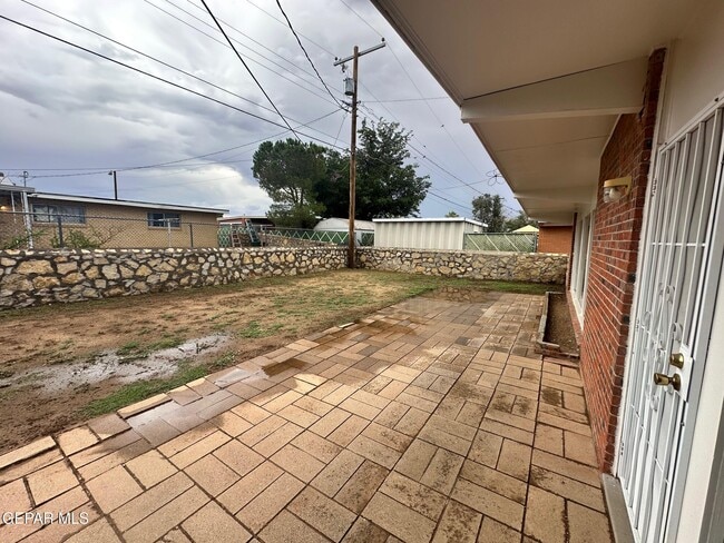 Building Photo - 5113 Trew Ct