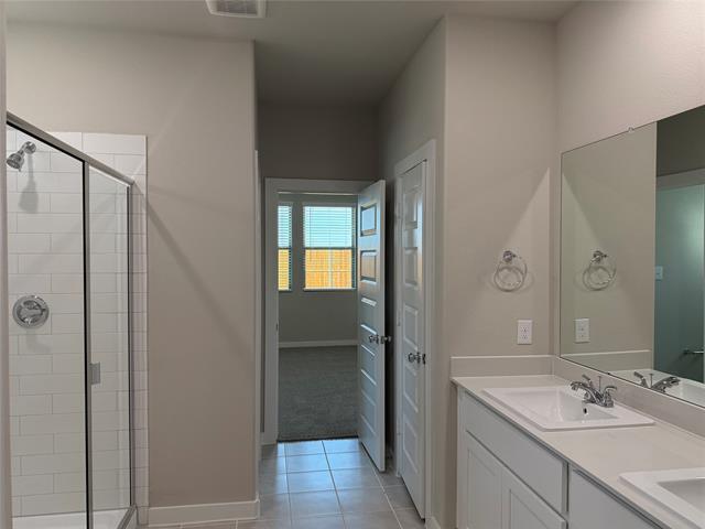 Building Photo - 5800 Briarcroft Dr