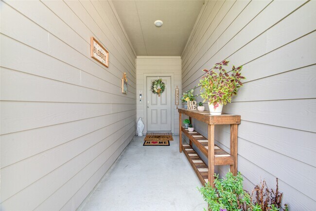 Building Photo - 21315 Sleepy Willow St
