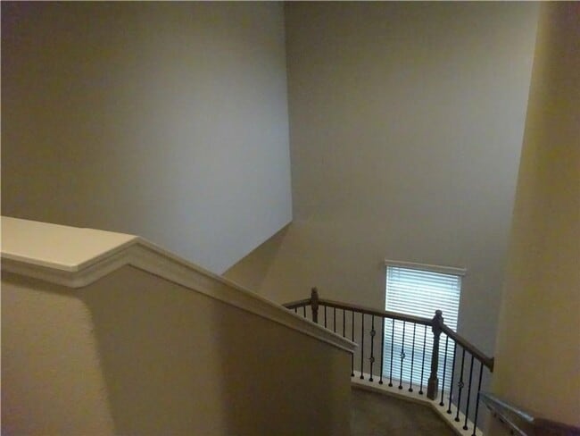 Building Photo - Large Three Bedroom Home Near Mary Moore Searight Park
