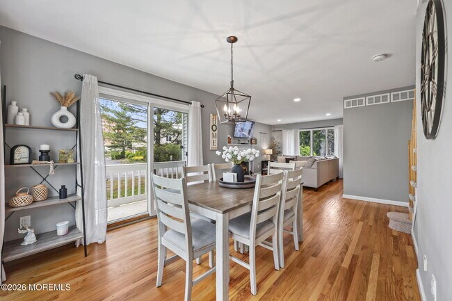 Building Photo - 2 Oyster Creek Dr