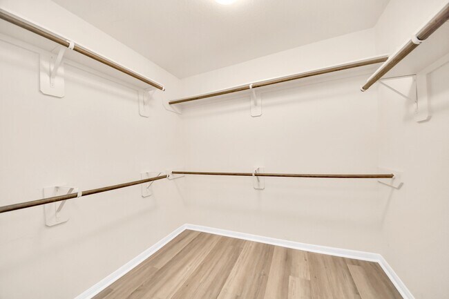 Building Photo - 14111 Brunswick Pl Dr