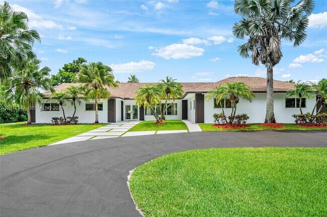 Building Photo - 13900 Mustang Trail