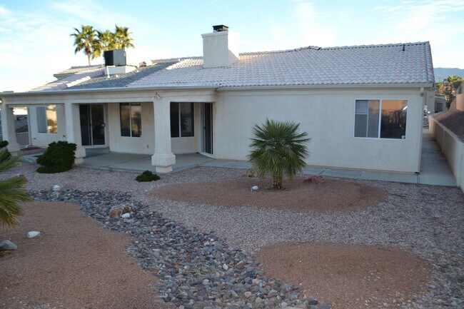 Building Photo - 651 Wayside Dr