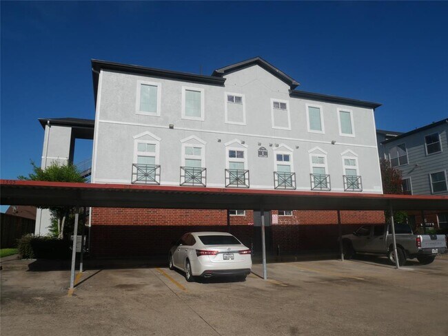 Building Photo - 6289 Wilcrest Dr