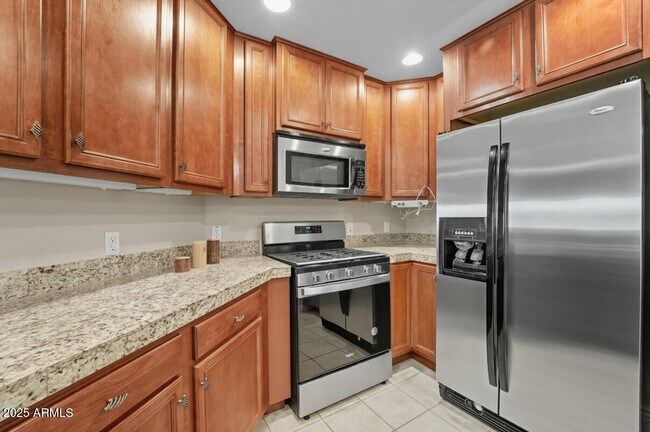 Building Photo - 5450 E Deer Valley Dr