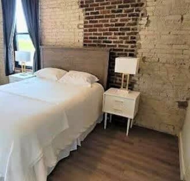 Building Photo - 59 E Russell St