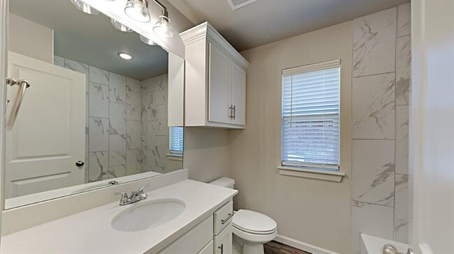 Building Photo - 487 Hardesty Dr