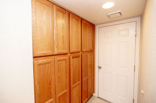 Building Photo - Warm and Inviting 3-Bedroom Home in the Heart of Menifee