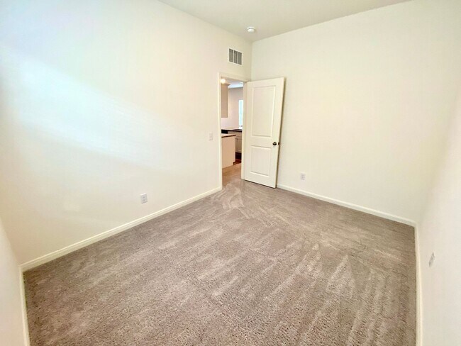 Building Photo - Modern Comfort Meets Prime Location – New ...