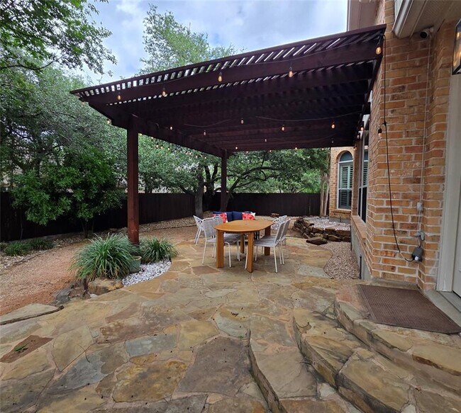 Building Photo - 8208 Endeavor Cir