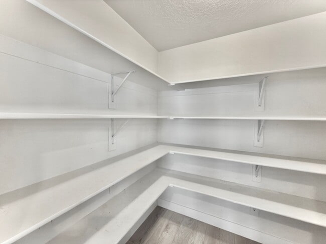 Building Photo - 3 Bed | 2.5 Bath | 2,365 sq ft above grade | Full unfinished basement | 2-car garage