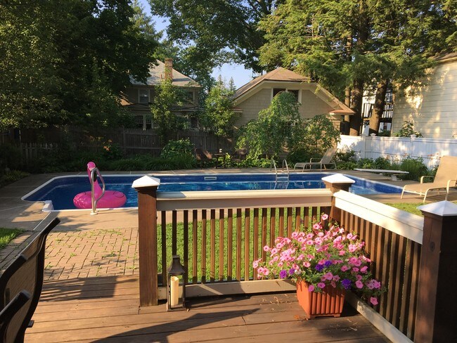 Building Photo - 57 George St