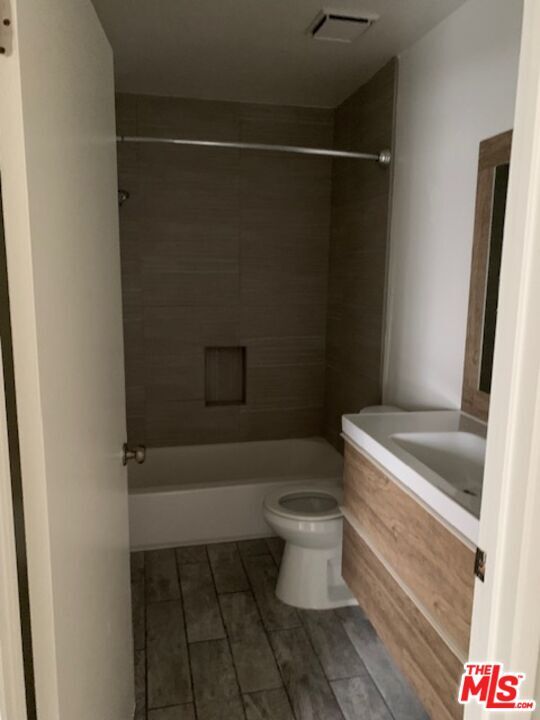 Building Photo - 922 N Hudson Ave