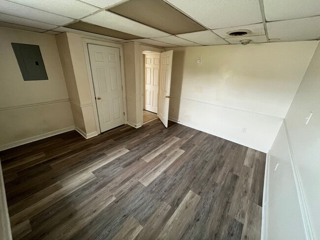 Building Photo - 1078 Jonestown Rd