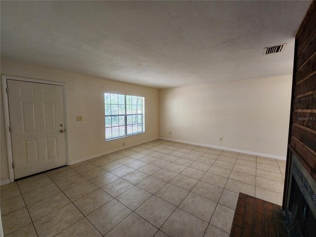 Building Photo - 6140 NW 26th St