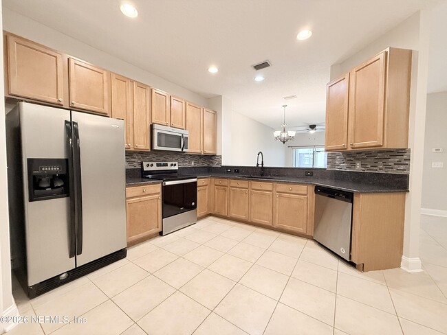 Building Photo - 12301 Kernan Forest Blvd