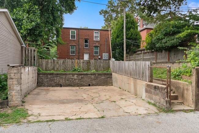 Building Photo - 4333 Forest Park Ave