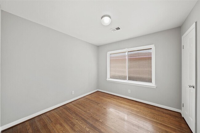 Building Photo - 2835 Dragonwick Dr