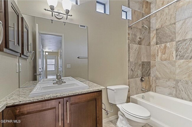 Building Photo - 5501 N Stanton St