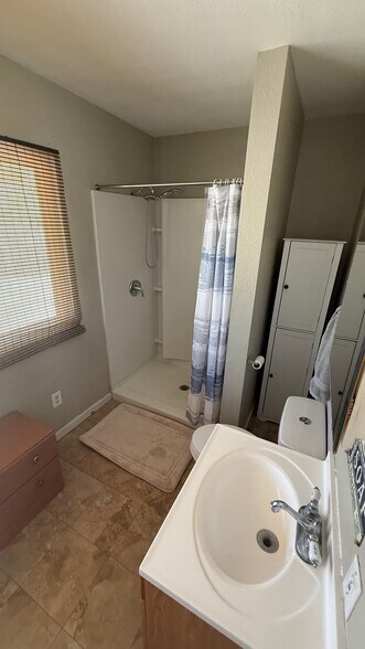 bathroom - 15691 Wendell Park Dr