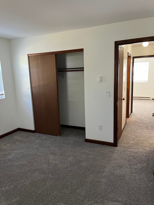 2nd bedroom - 34 Beacon Rd