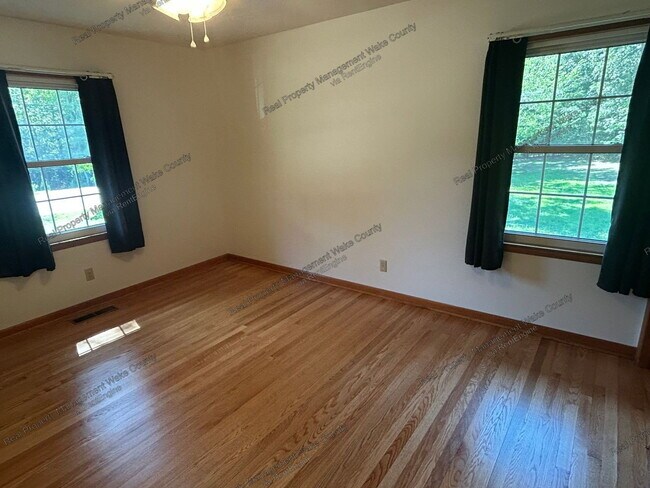Building Photo - 7800 Penny Rd