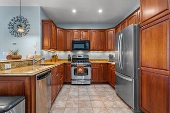 Building Photo - JPntu