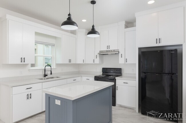 Building Photo - 200 Cub Cir