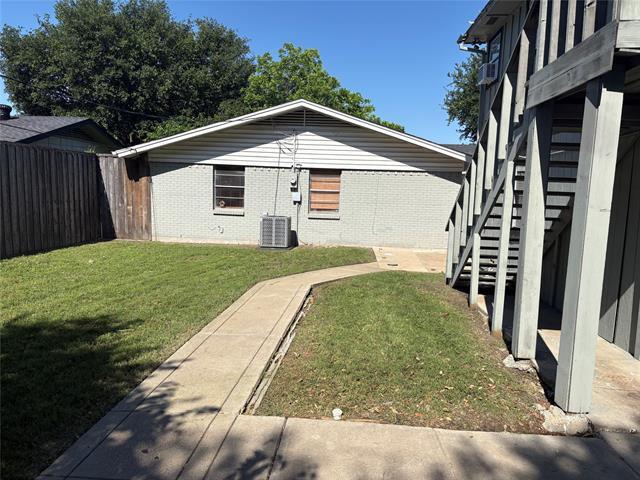Building Photo - 12404 Sunland St