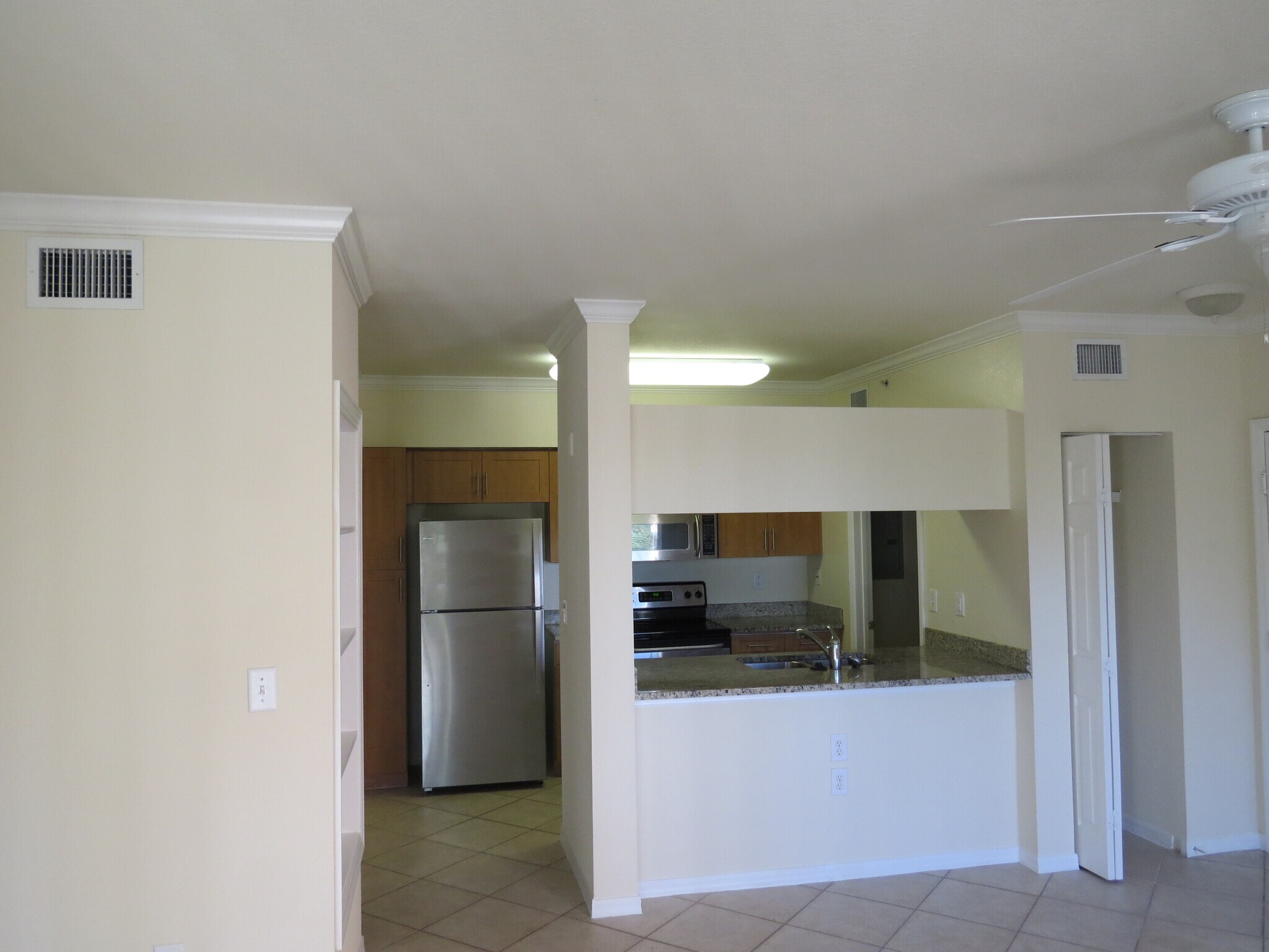 Building Photo - 6559 Emerald Dunes Dr