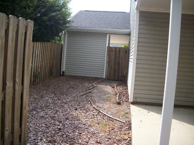 Building Photo - 217 Sandy Run