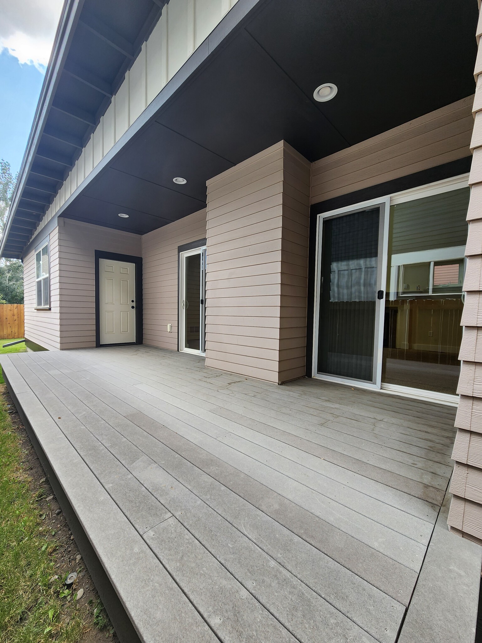 Building Photo - 4224 Benepe St