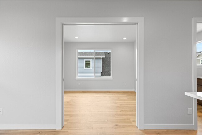 Building Photo - 253 Rockfellow Pl