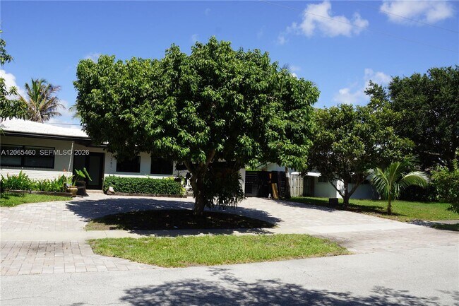 Building Photo - 1251 SW 11th Terrace