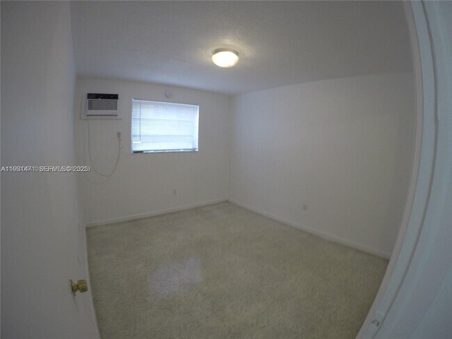 Building Photo - 1828 NW 19th St